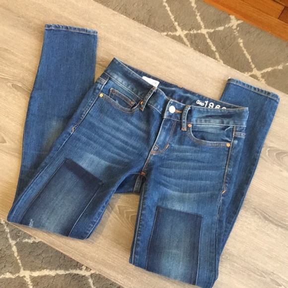 Mid Rise Skinny Jeans - Picture 7 of 8